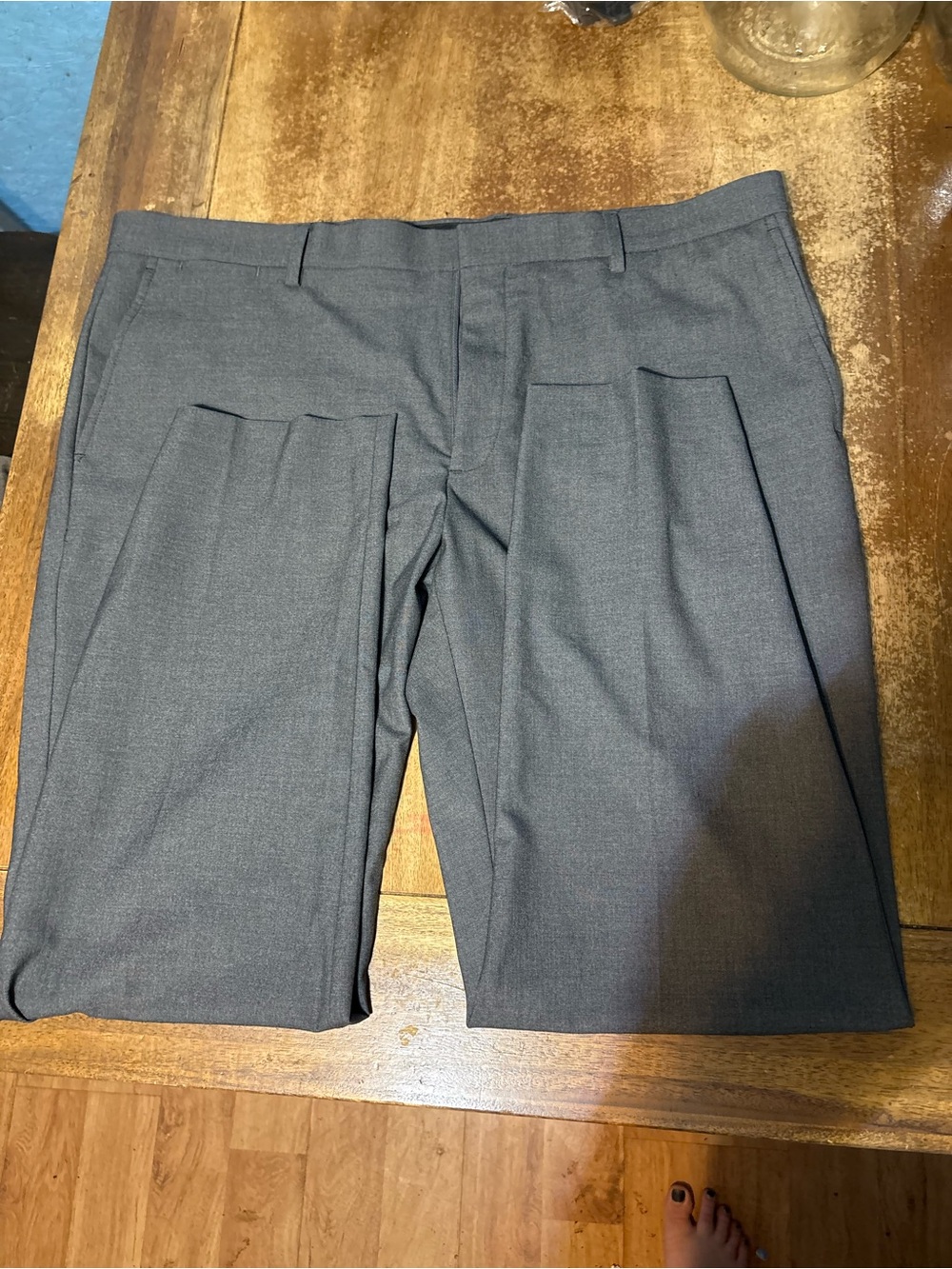 Amazon Essentials Men's Flat Front Dress Shorts - Charcoal Gray